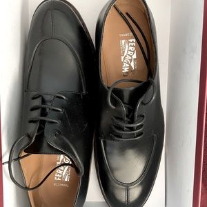 Salvatore Ferragamo 8EEE Tramezza Dress Shoes.